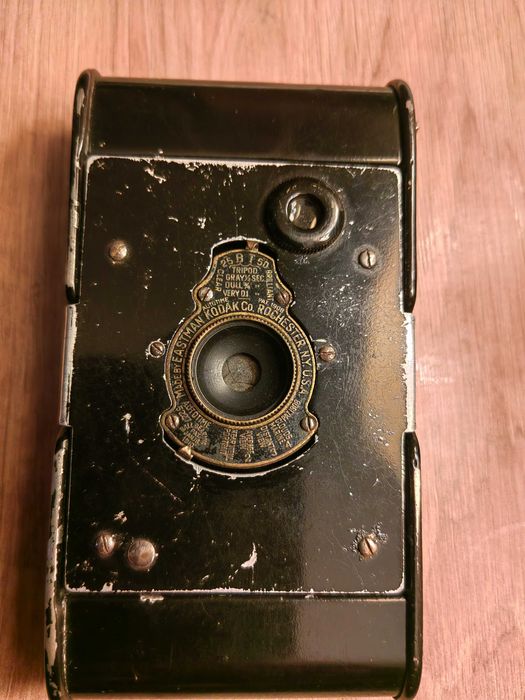 Stary aparat Kodak West Pocket (VPK).  Ma ponad 120 lat.