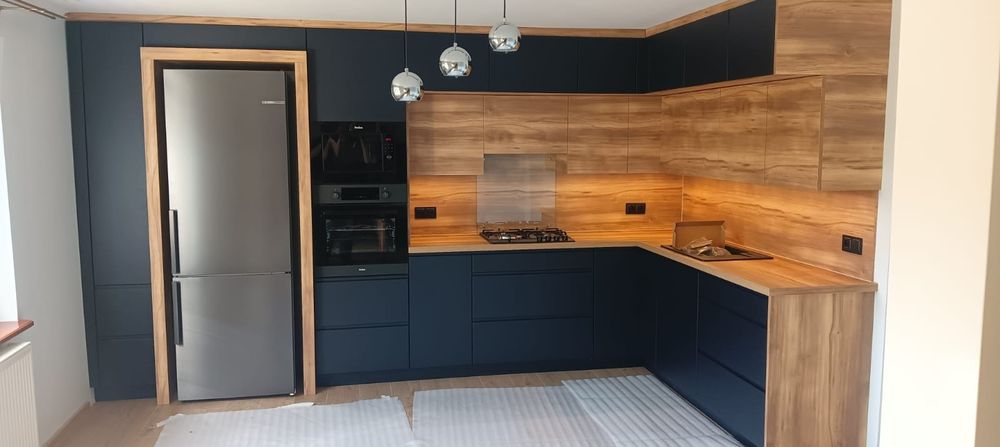 Kuchnie na wymiar, szafy