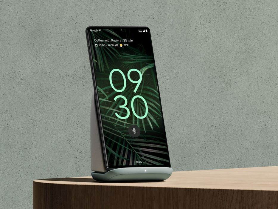 Бездротова зарядка Google Pixel Stand 2