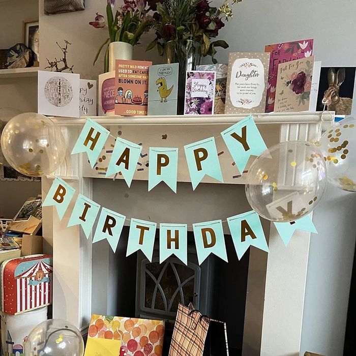 Festa de aniversário estandarte decoração  faixa crachá aniversariante