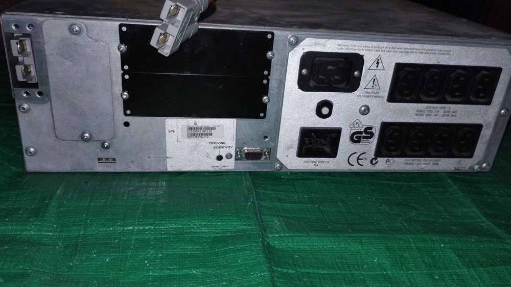 Безперебійник ДБЖ УПС APC Smart UPS 3000