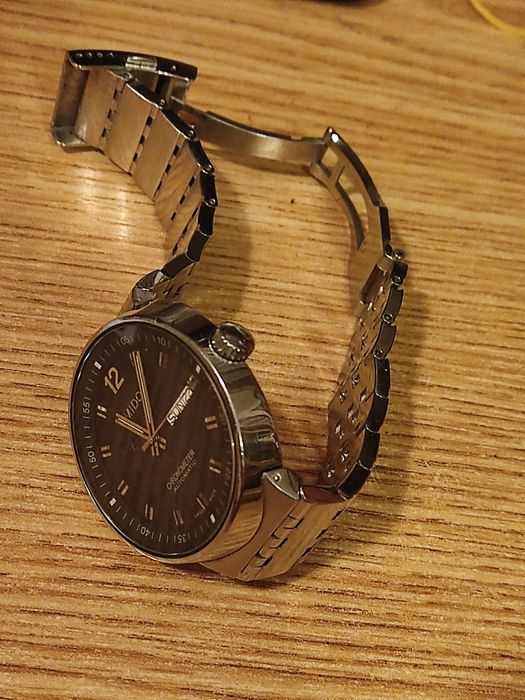 Продаются часы Mido chronometer