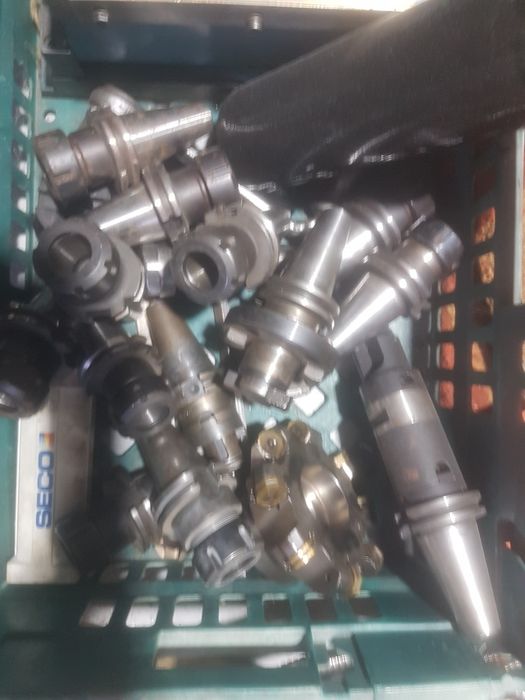 oprawki frezarskie   SK-50  BT50  sk 40  bt 40 kompensacja,wytaczadła Kły obr.