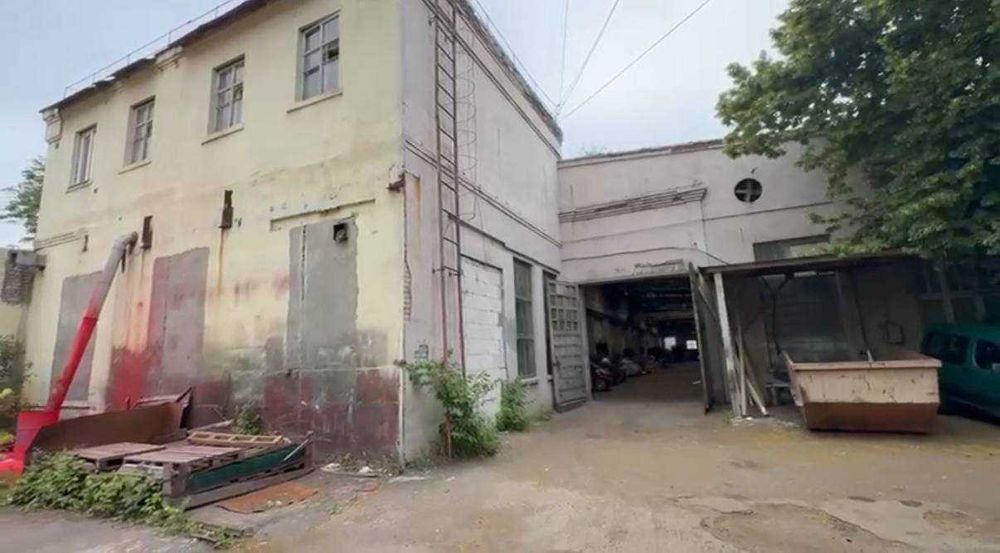 Продаж фасадний майновий комплекс