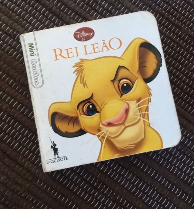 Livro infantil “Rei Leão”