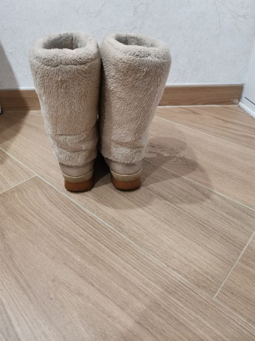 Дутики   бежевые