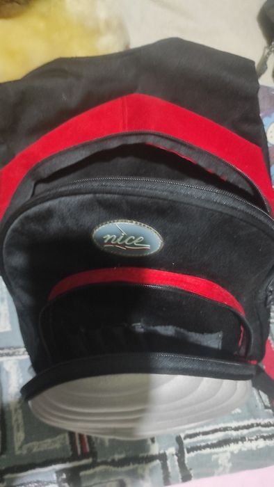 Pequena mochila nice