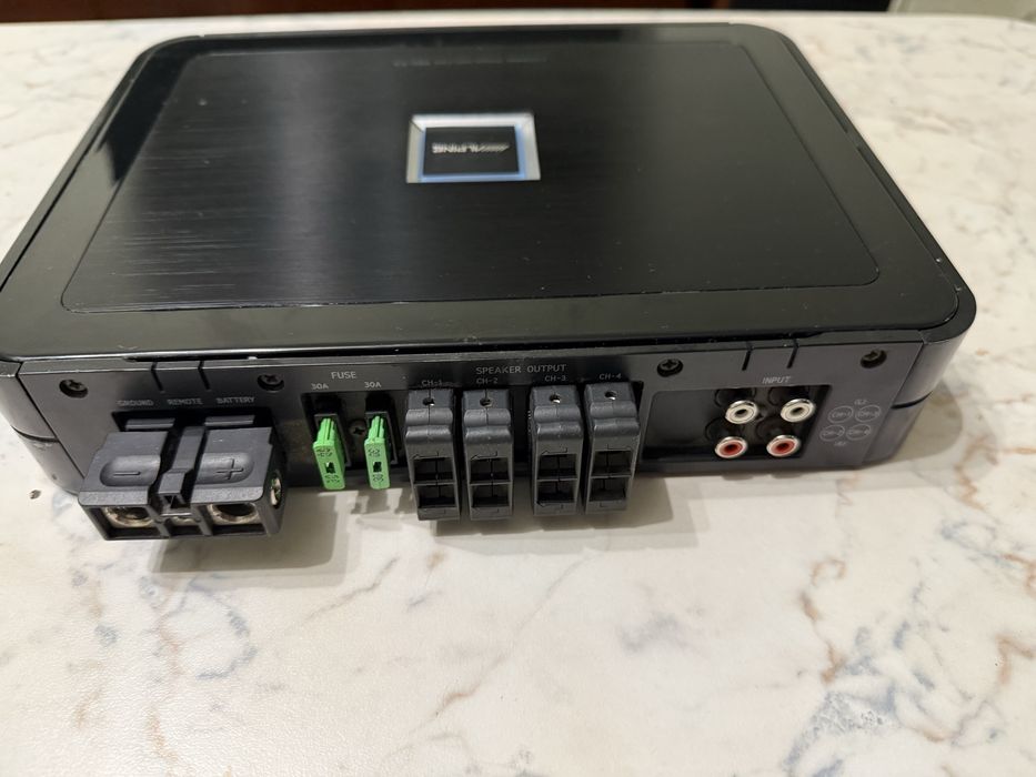 усилитель 4-х канальный D - класса Alpine PDX F4