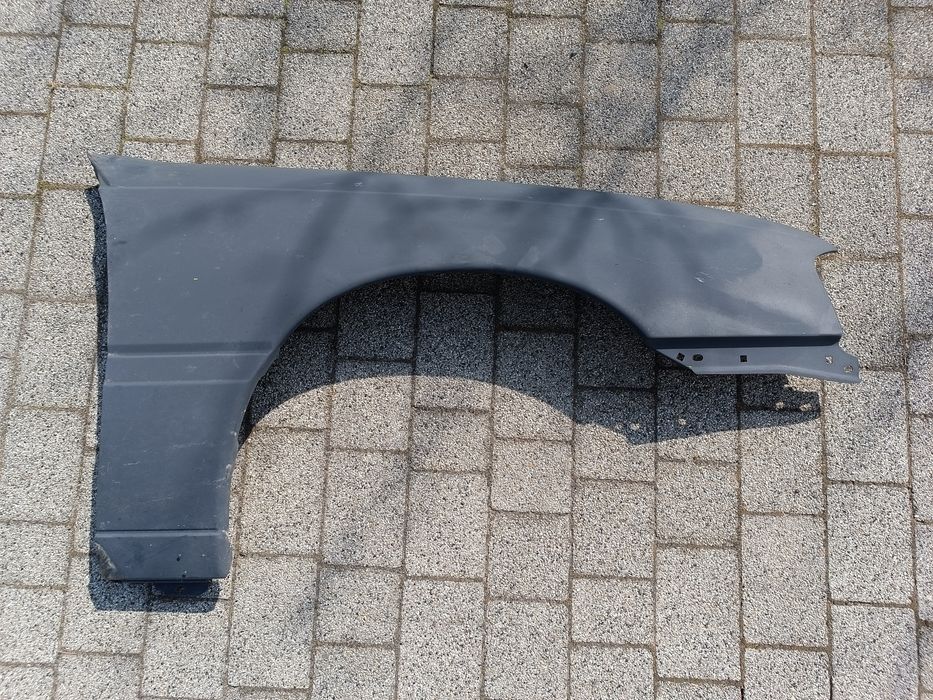 Opel Omega A 86-93 - Błotnik prawy przód Nowy