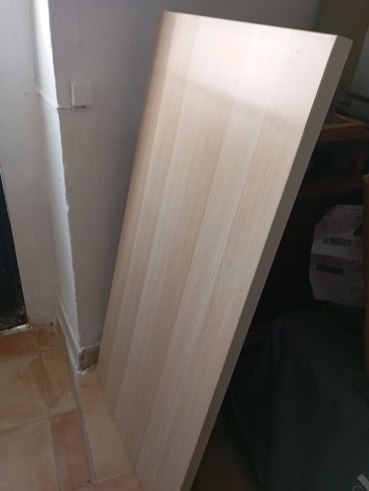 Mesa secretária IKEA com 4 pés