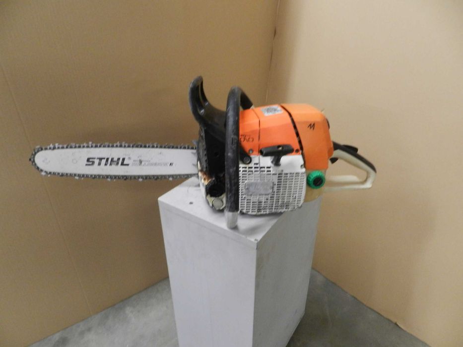 11 pilarka piła spalinowa  stihl 044c