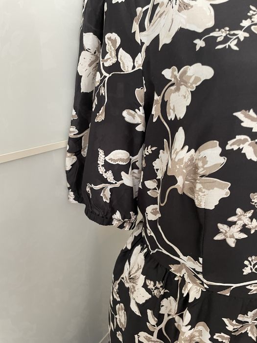 Piękna niezwykle elegancka nowa sukienka 42