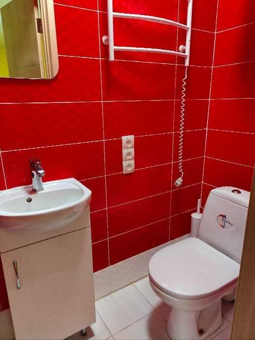 ЗДАМ ТЕРМІНОВО!!! 2-кімнатну квартиру на 1 поверсі Дафі