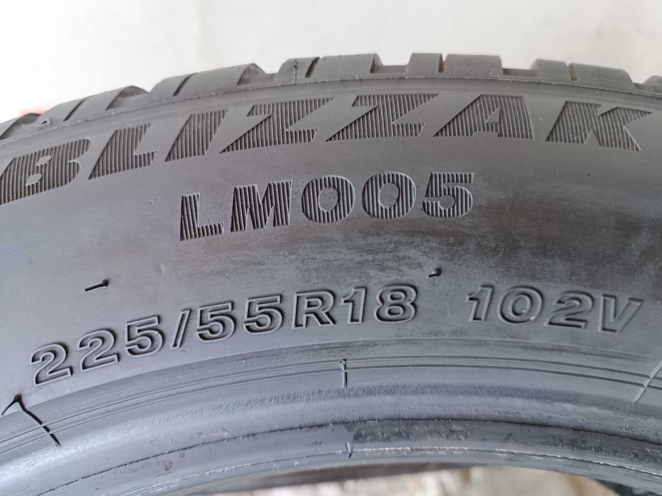 Зимові шини 225/55 R18 Bridgestone blizzak lm005 22рік