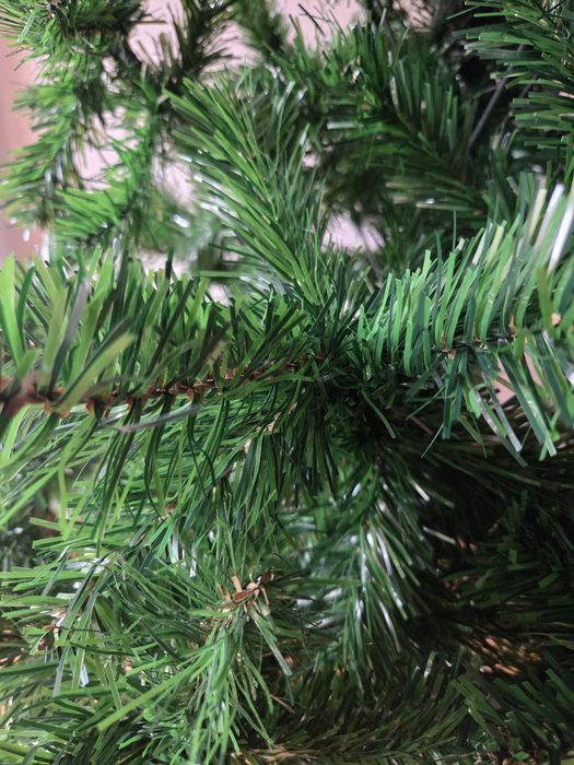 Árvore de Natal Artificial Verde 210 cm + Suporte de Metal (Como Nova)