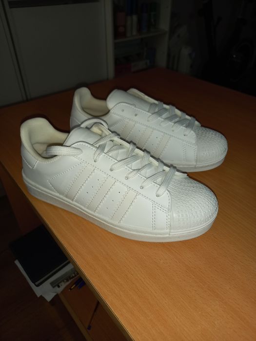 Adidas Superstar