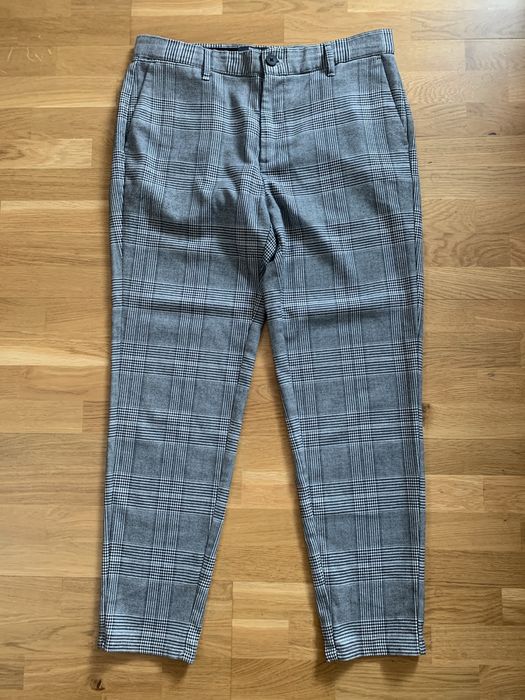 Bershka spodnie w kratę r. 40 (jak 38)