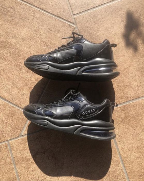 Buty sportowe Guess damskie oryginalne
