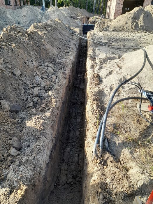 Usługi Minikoparką, Kucie młotem hydraulicznym