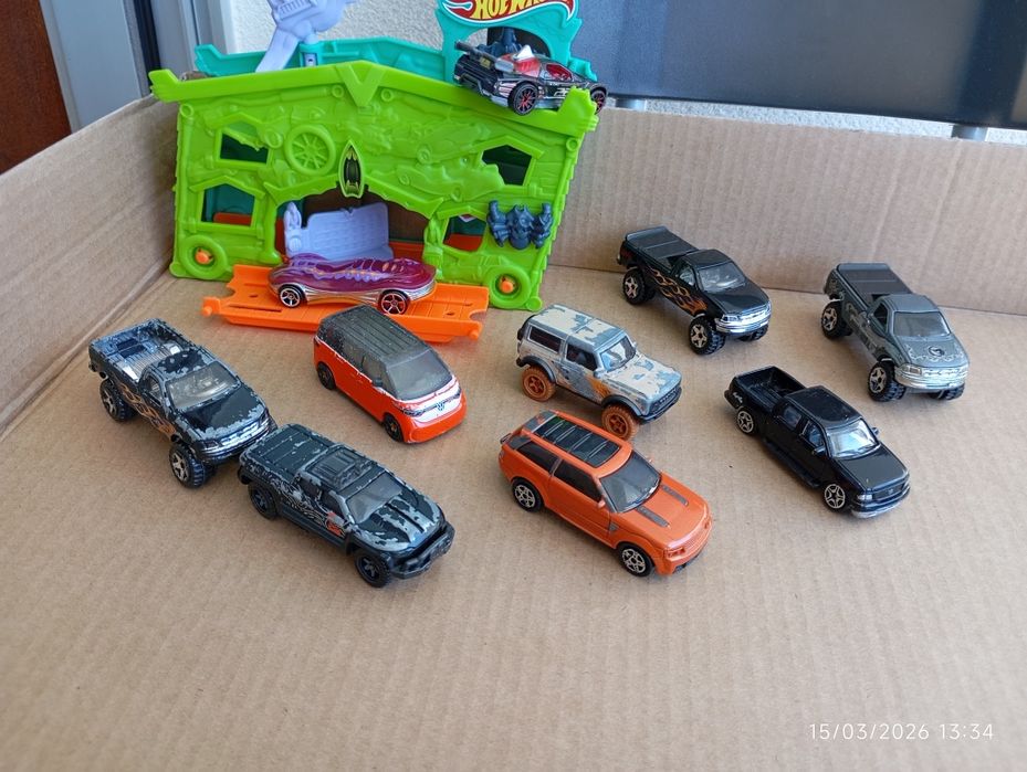 Miniaturas hot weels 145 unidades