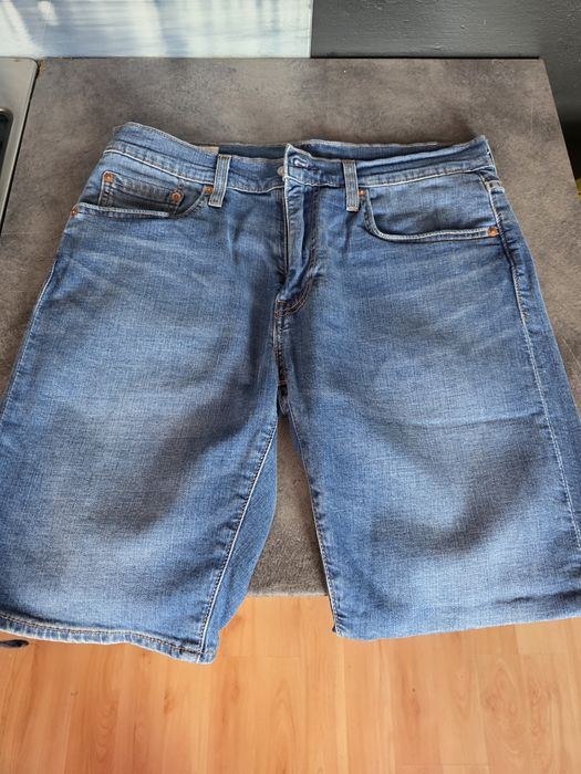 Spodenki Levis..