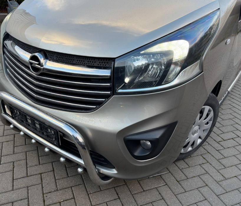 Przód kompletny Opel Vivaro 1.6 dci