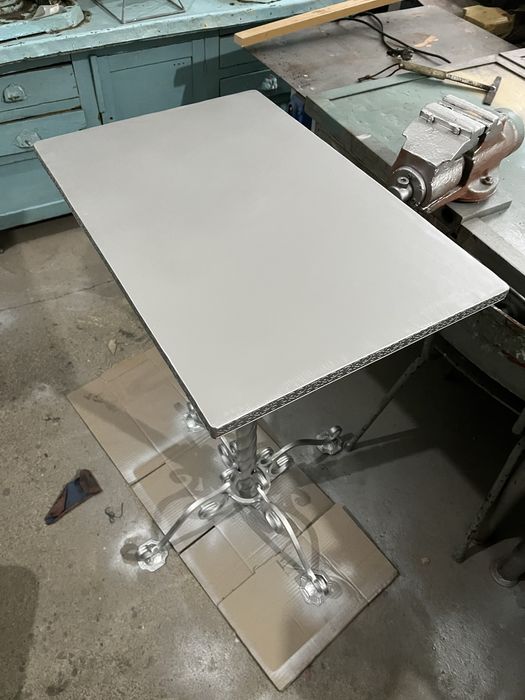 Стійка, підставка, столик