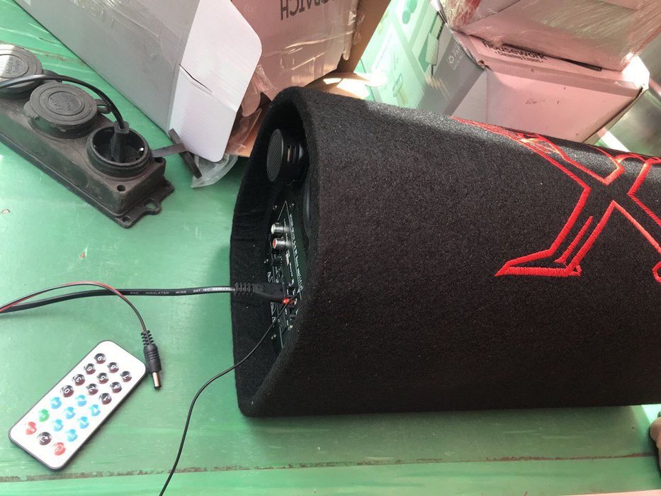 Колонка, сабвуфер