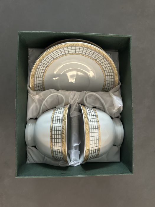 Zestaw porcelanowych filizanek ze spodkami Yamasen fine porcelain