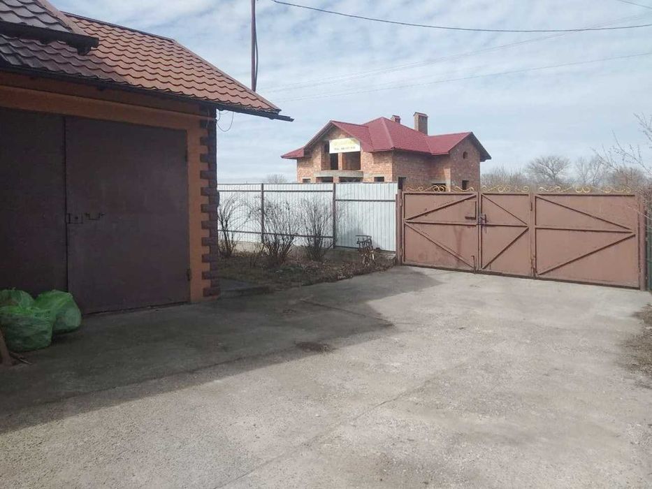 32 сот, Дом 175м2 со своим причалом с. Пинчуки, Васильковский район