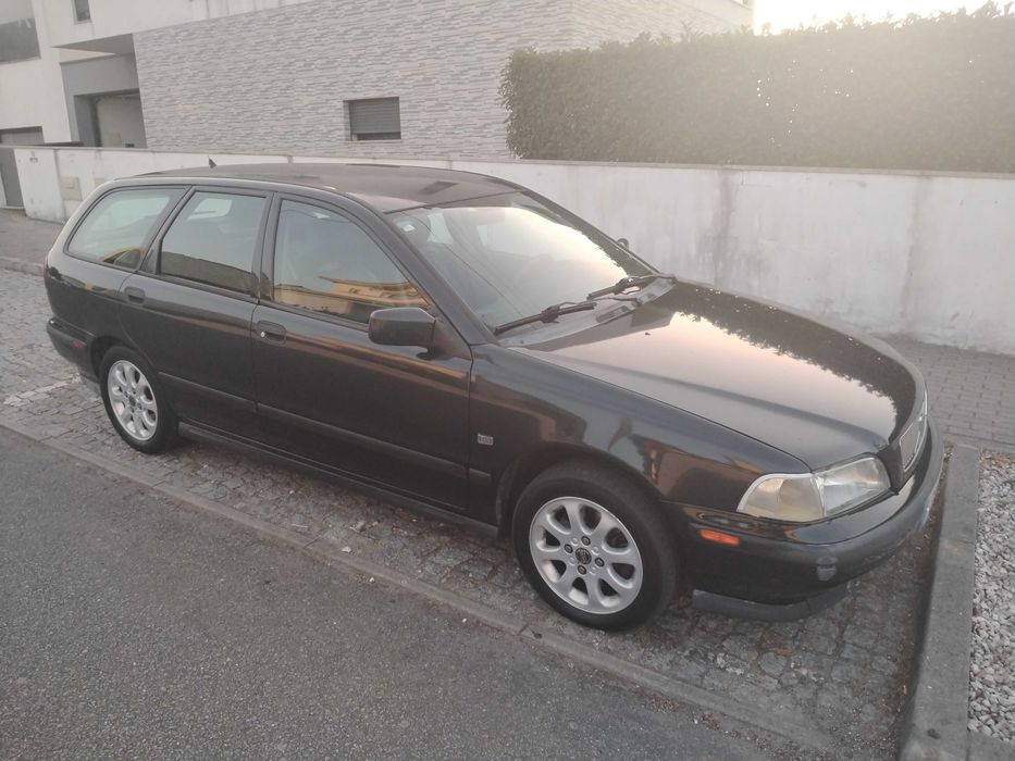 Carro Volvo V40 1.9