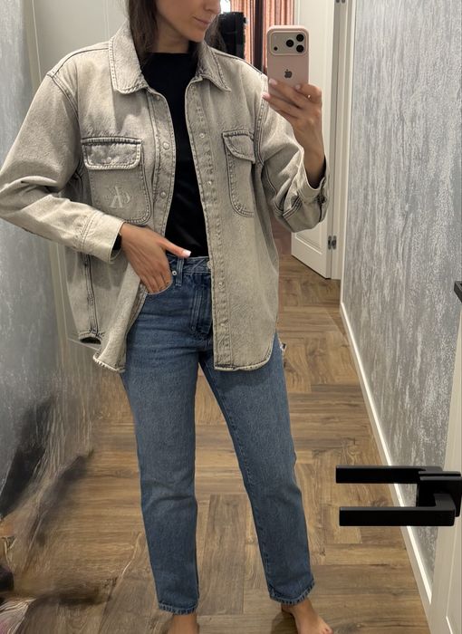 Продам джинсовку Calvin Klein Jeans