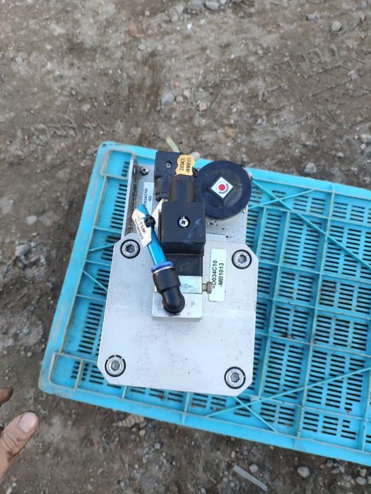 TEKAWE 50P-E3 pompa smarowania centralnego pneumatyczna sprawna