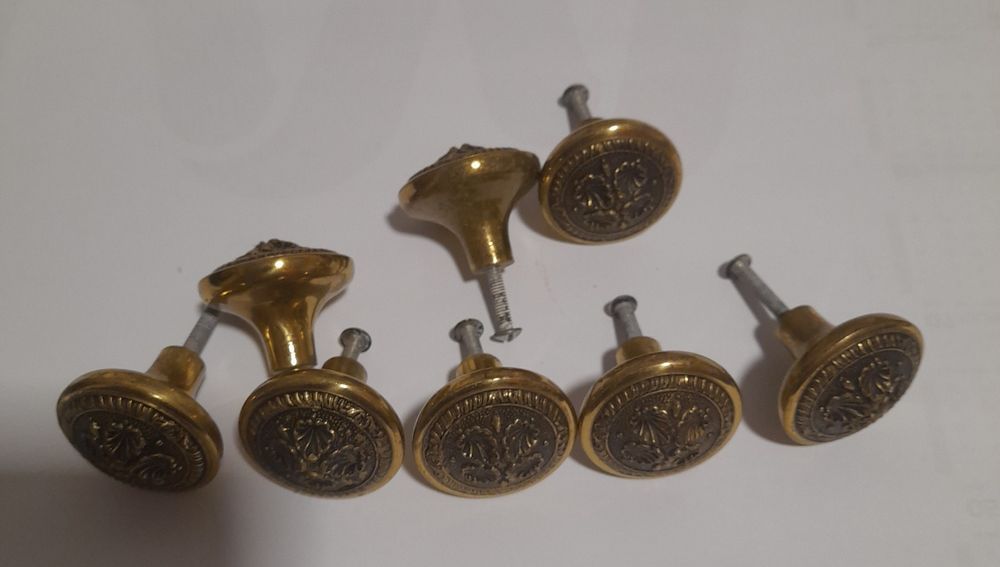 Ferragens vintage metal e madeira