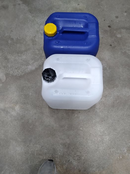Bidons 20 litros e 25 litros