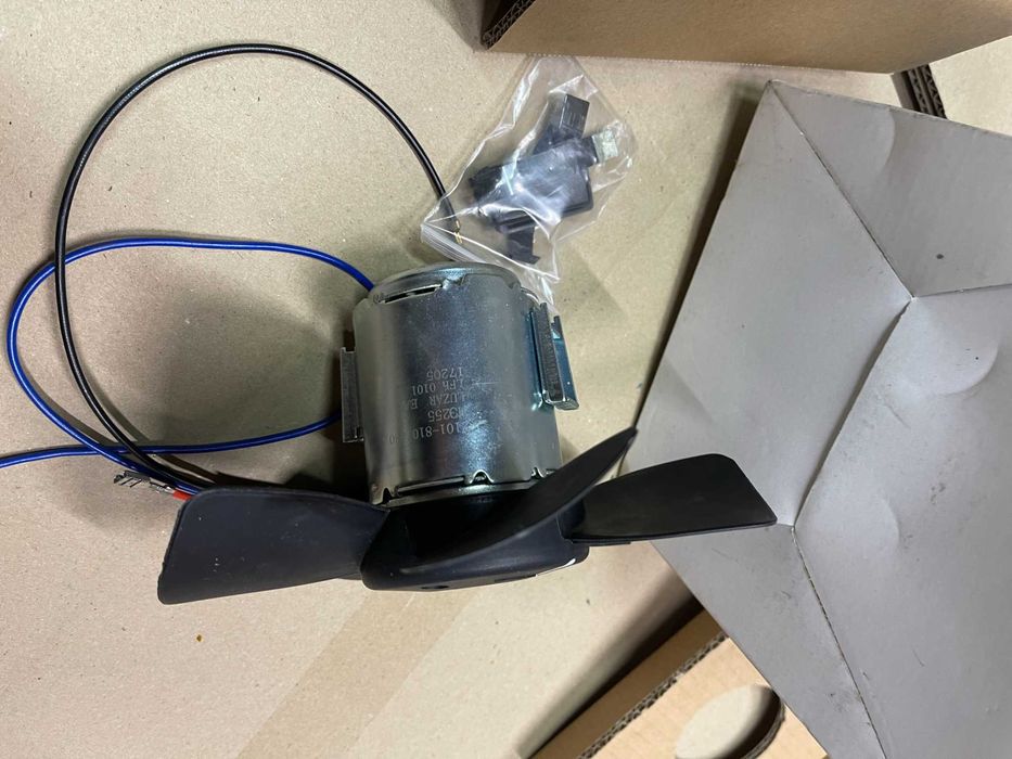 Мотор печки ВАЗ 2101, 2106, 2103: 1 000 грн. - Вентилятори, системи ...