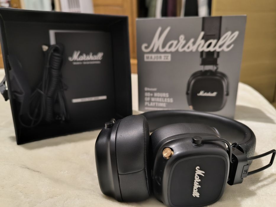 Marshall IV Praticamente Novos/caixa/livros