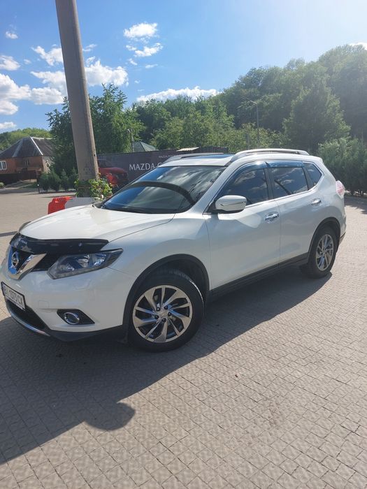 Продам Nissan x-trail 2014