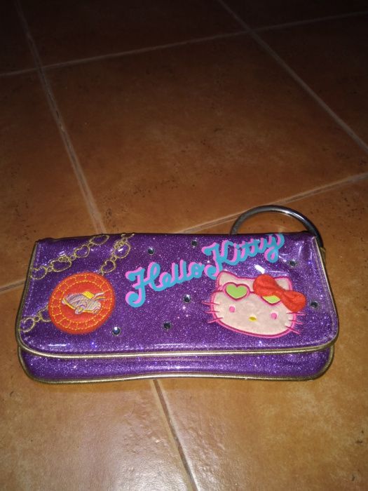 Vendo bolsa Hello Kitty original Nova64584680063361120