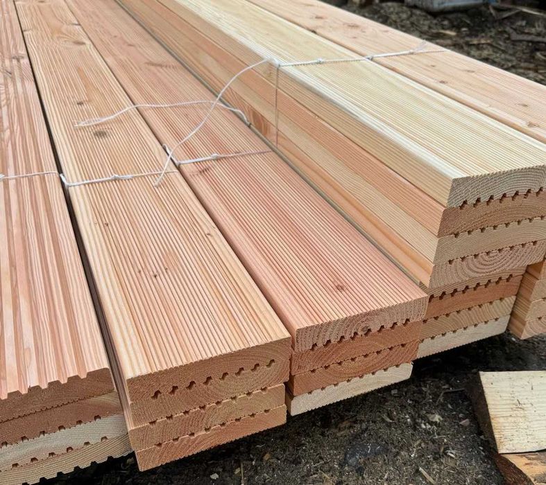 Deska tarasowa, ryflowana modrzew europejski 28x145mm