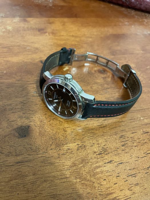 Продам свои часы tissot