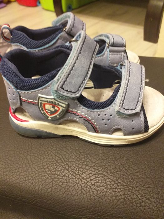 Sandałki dziecięce Smyk roz.21