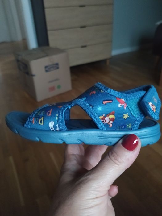 Kapcie sandały psi patrol r. 25