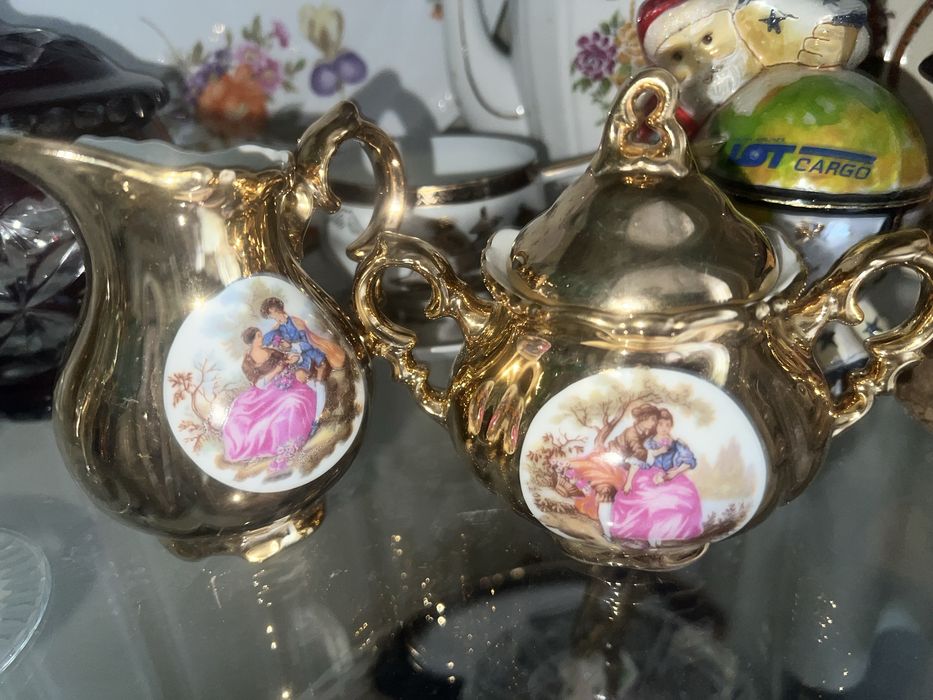 Сахарницы разные