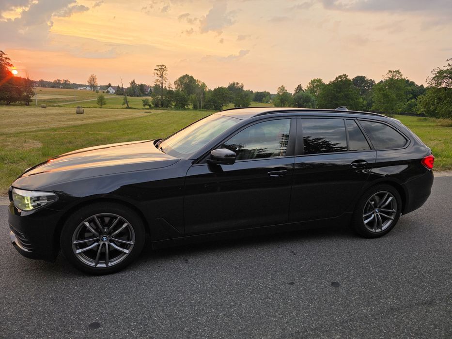 BMW 520d G31 Touring 190 KM | HUD | Kamery 360° | Display Key | Hak | Keyless