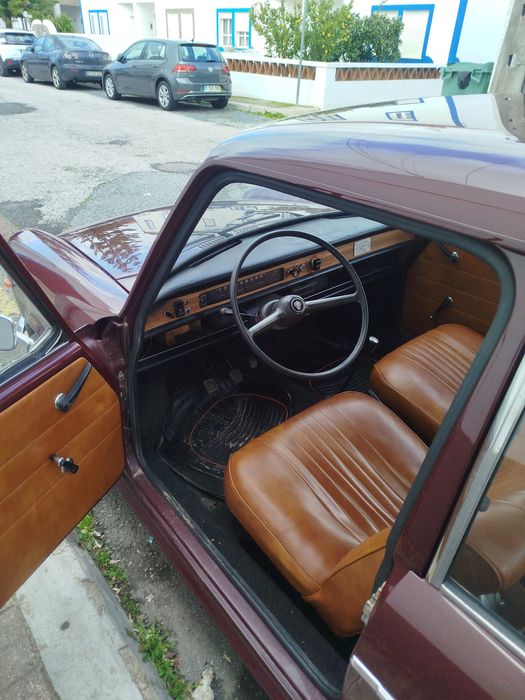 Morris 1300 Saloon