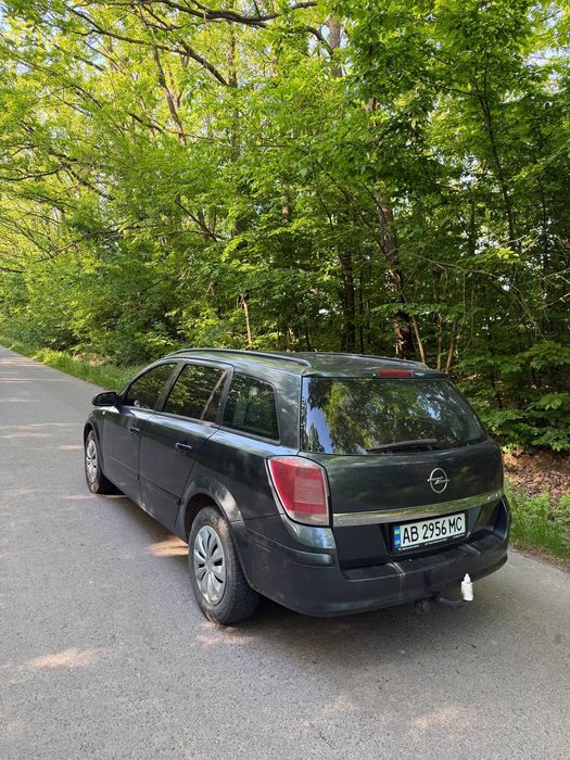 Opel astra h 2006 рік 1.6 бензин
