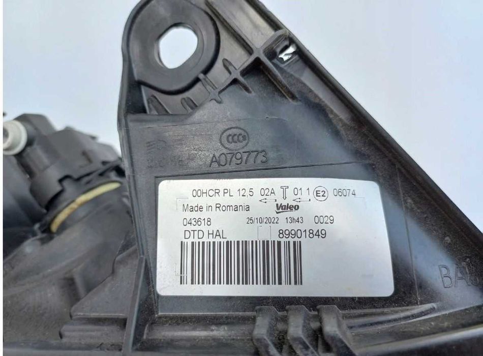 lampa RENAULT LAGUNA III 3 07-15 prawa kompletna valeo