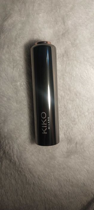 KIKO nie była używana bezpośrednio do ust tylko przez czysty pędzel