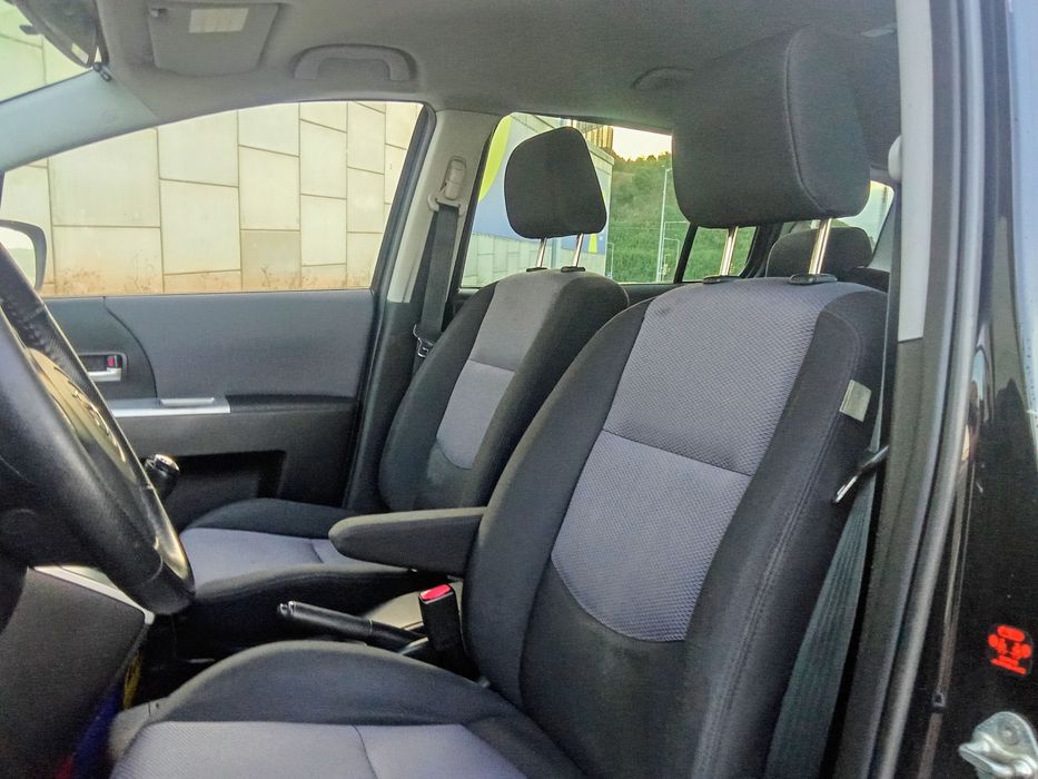 Mazda 5 — fotografia 4